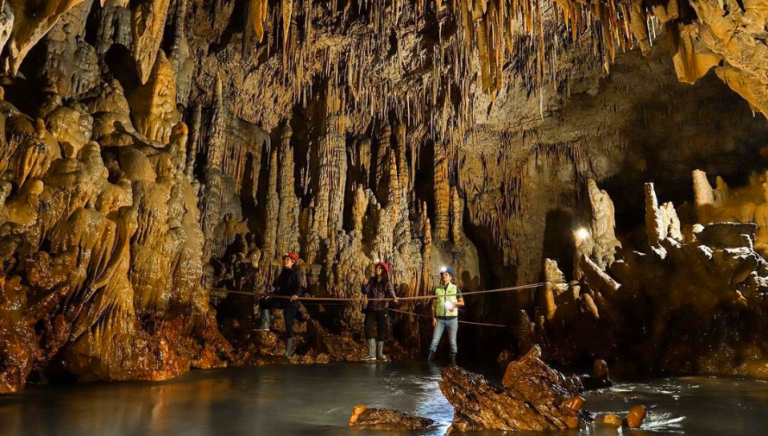 San Juan Chamelco & Grutas del Rey Marcos